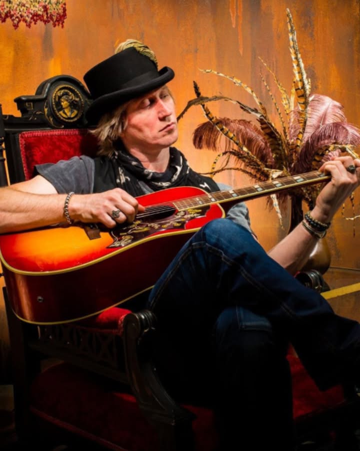 Featured image for “Live Music Extravaganza at Club Bondi Junction: Max Smidt & Time Machine Band”