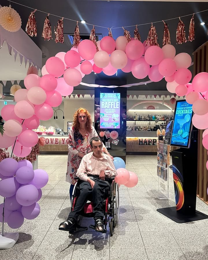 Featured image for “Jocelyn and Warwick Celebrate Mother’s Day at CBJ”