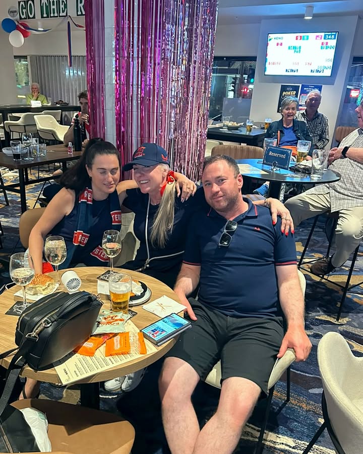 Featured image for “Footy, Friends & Sunday Drinks at Club Bondi Junction”